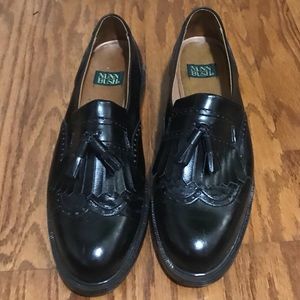 Nun bush men’s size 12